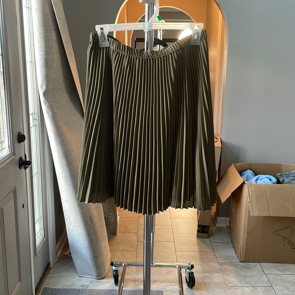 Banana republic skirt never worn